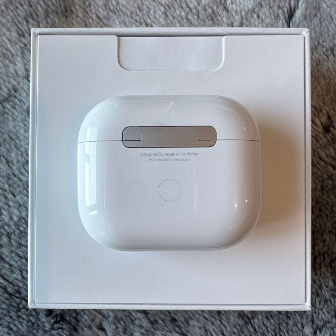 AirPods3充電ケース付き・両耳・箱あり・動作確認済み・充電コードのみ未使用