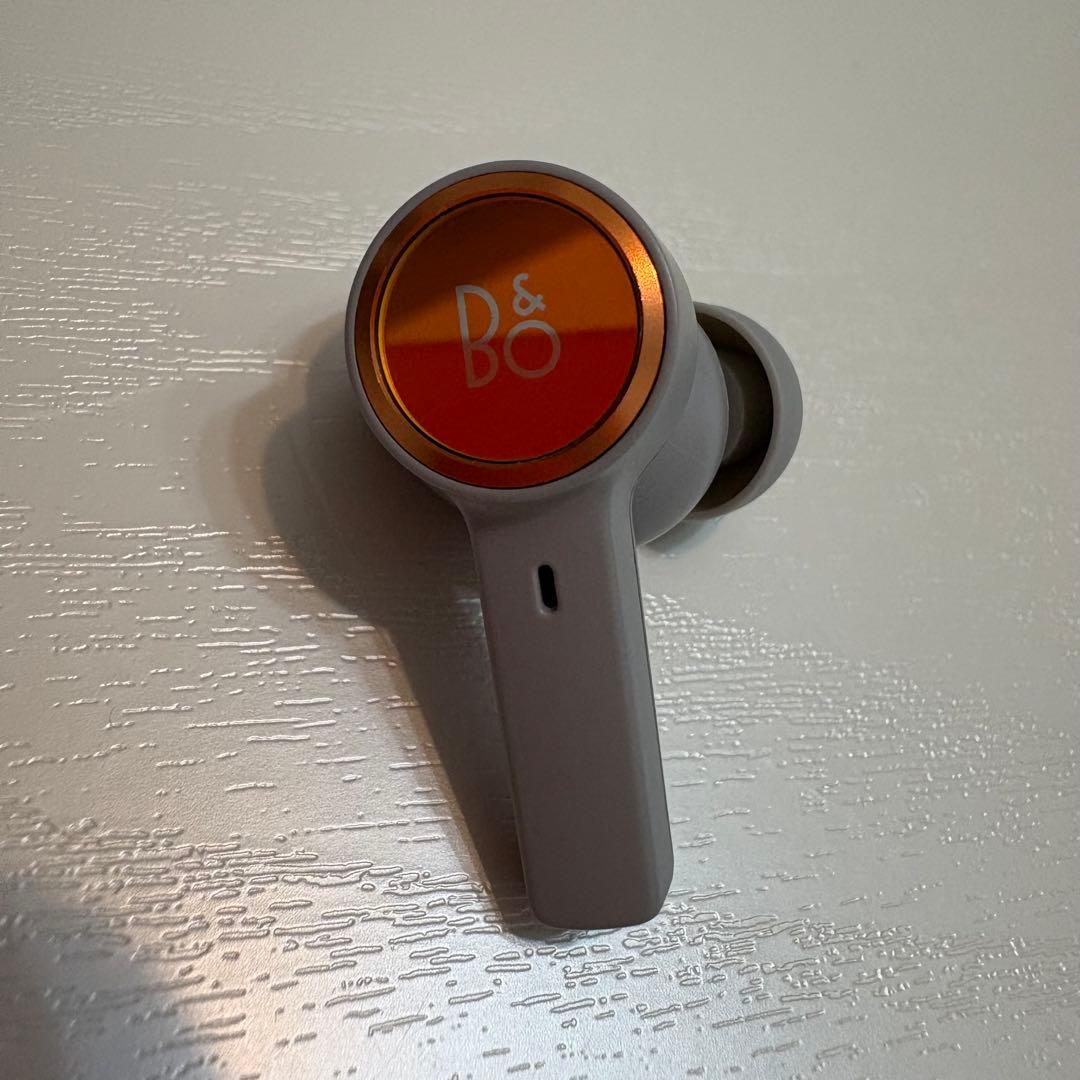 イヤホン Bang & Olufsen beoplay eleven