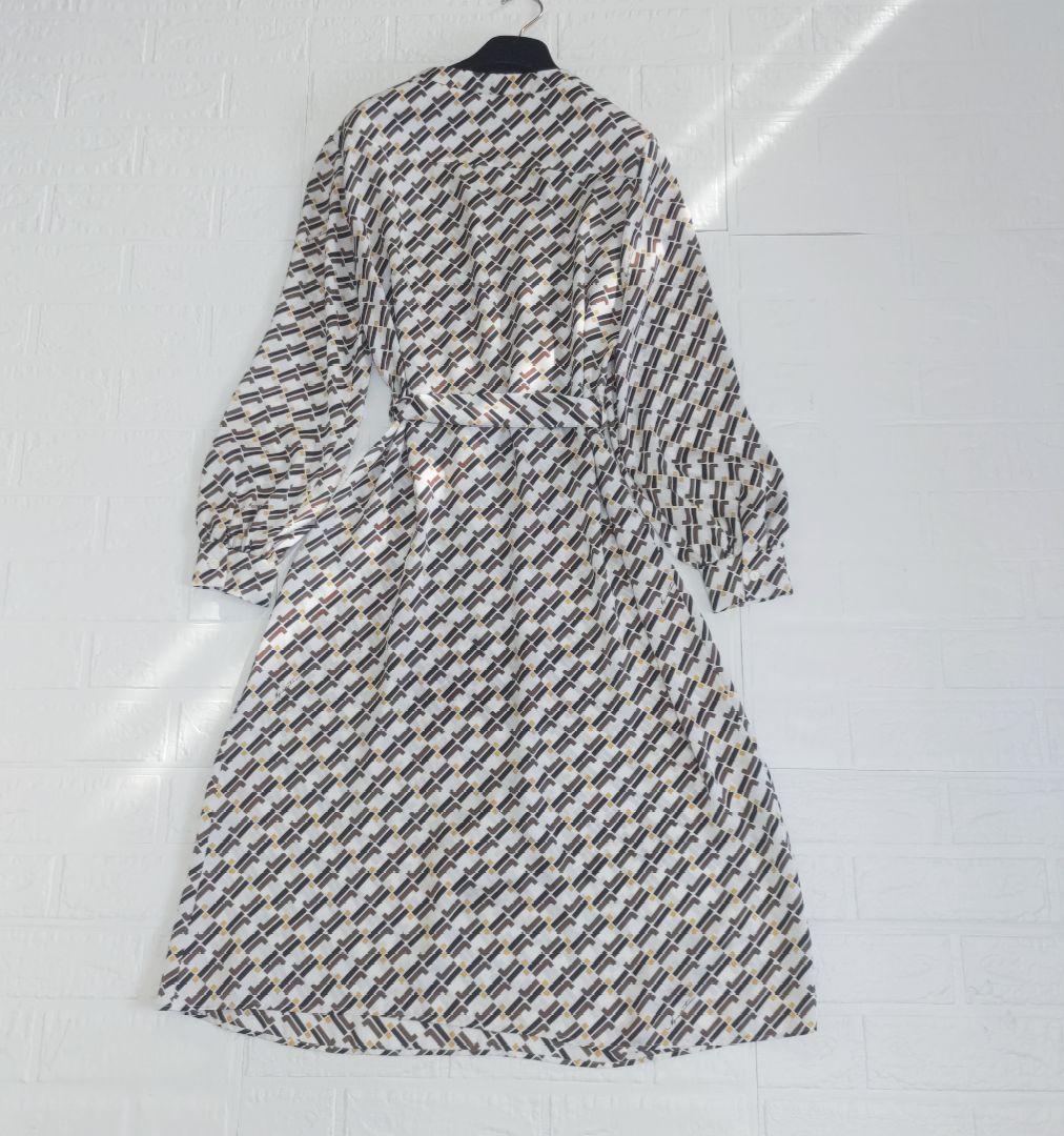 専用✨美品✨Aquascutum　アクアスキュータム　アブストラクトプリント