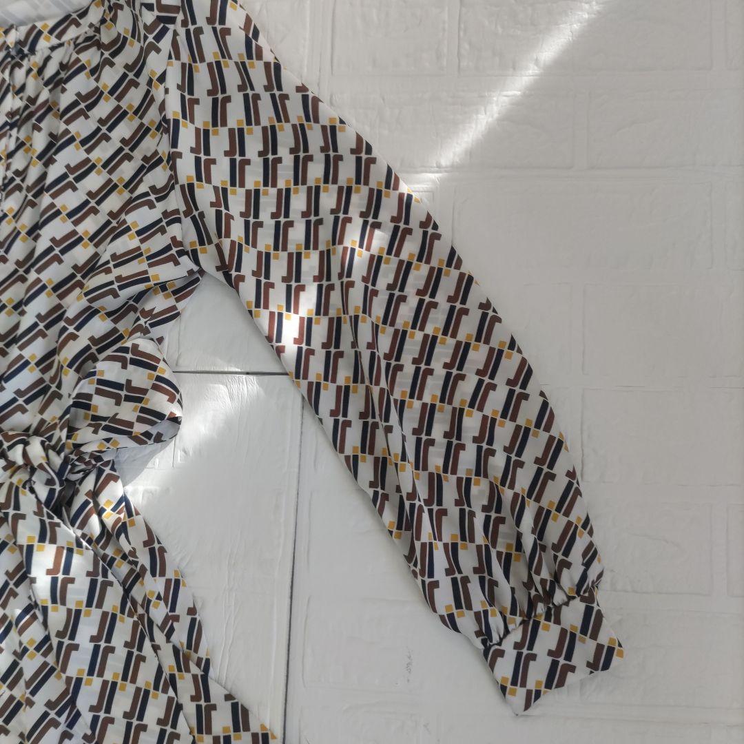 専用✨美品✨Aquascutum　アクアスキュータム　アブストラクトプリント