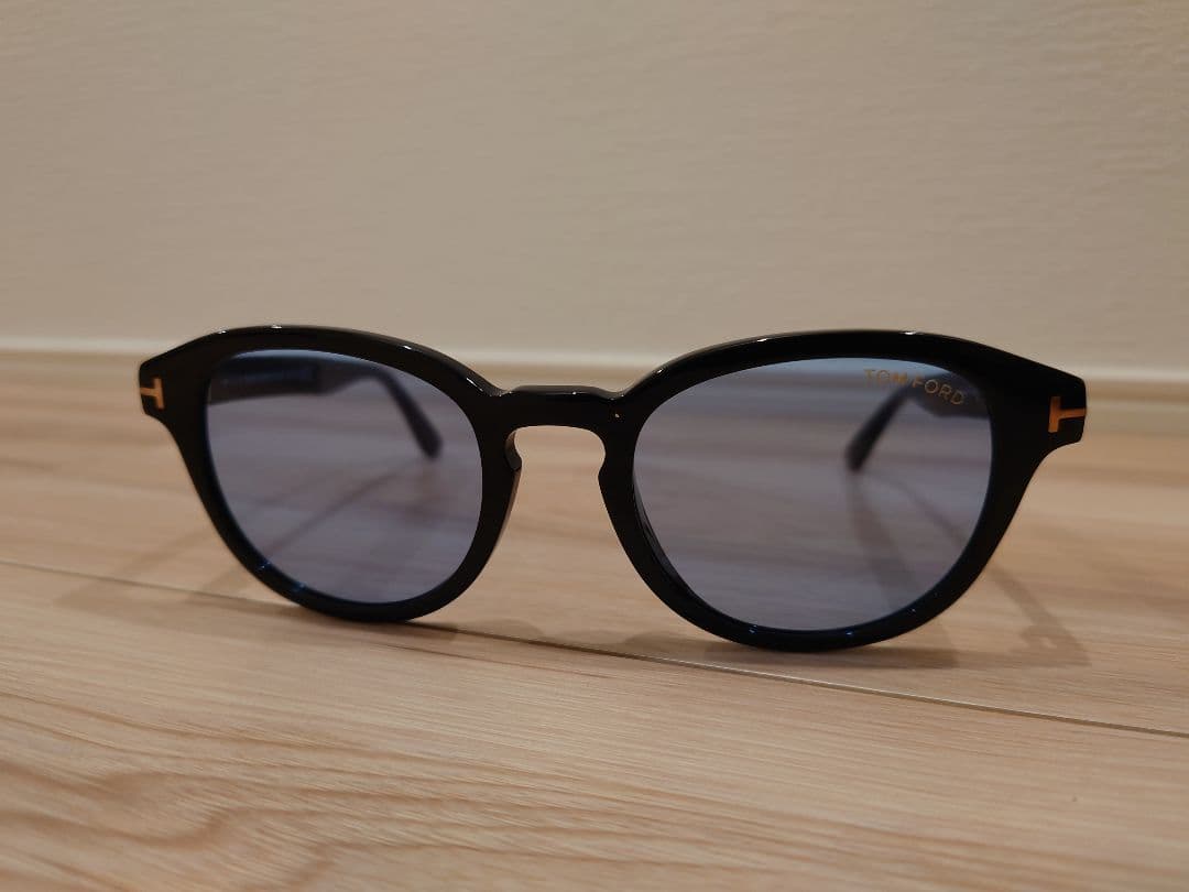 トムフォード　TF0521 ブラック01V 超人気商品