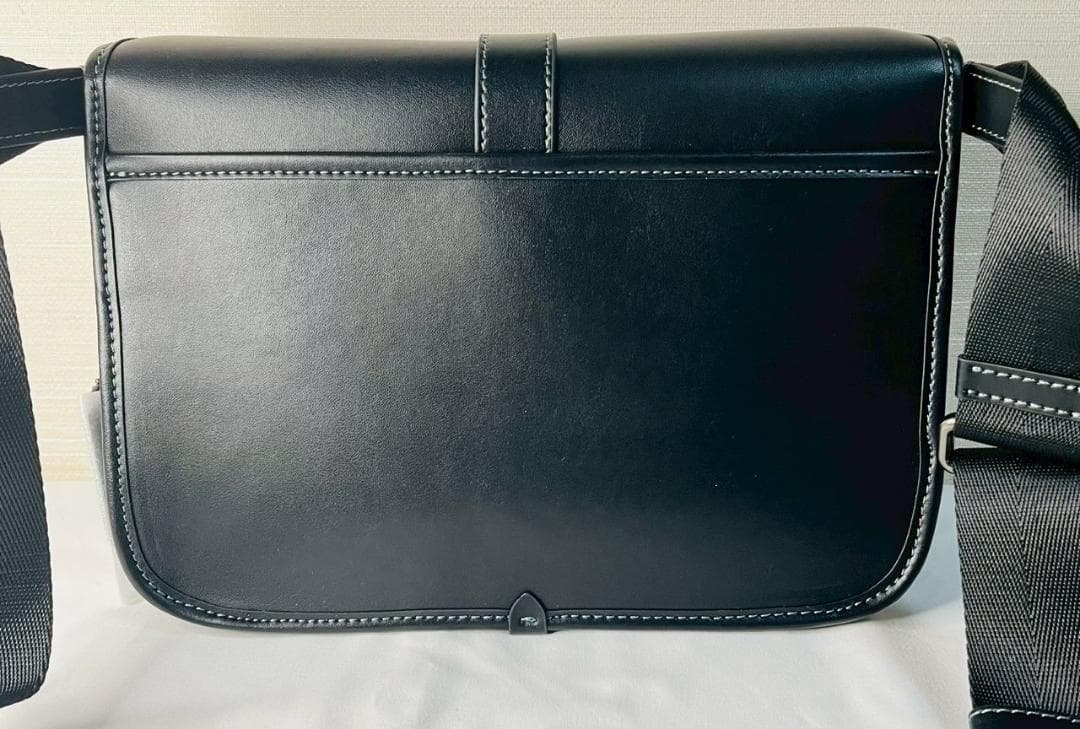 【新品 未使用】COACH コーチ ショルダーバッグ ブラック CU042