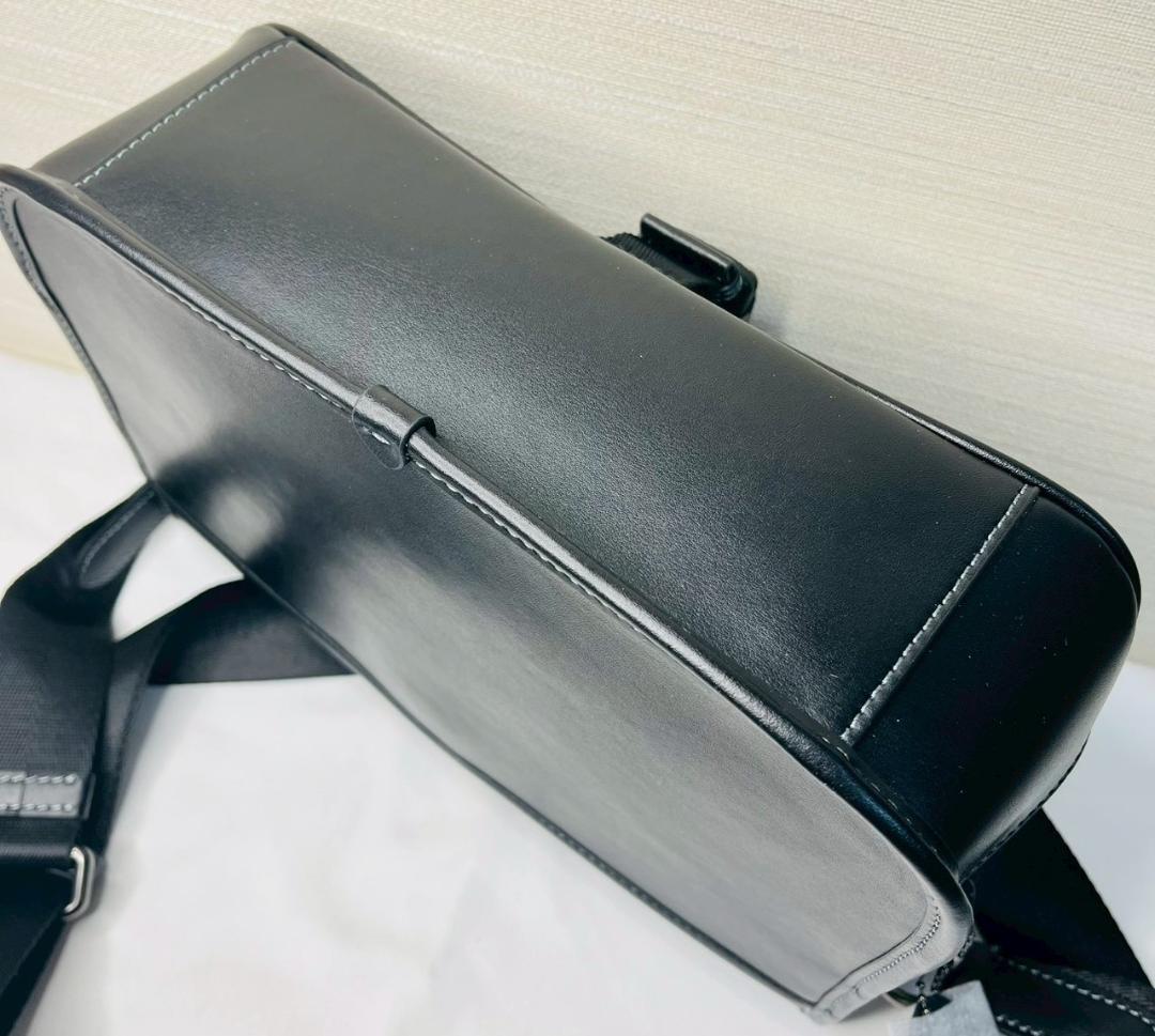 【新品 未使用】COACH コーチ ショルダーバッグ ブラック CU042
