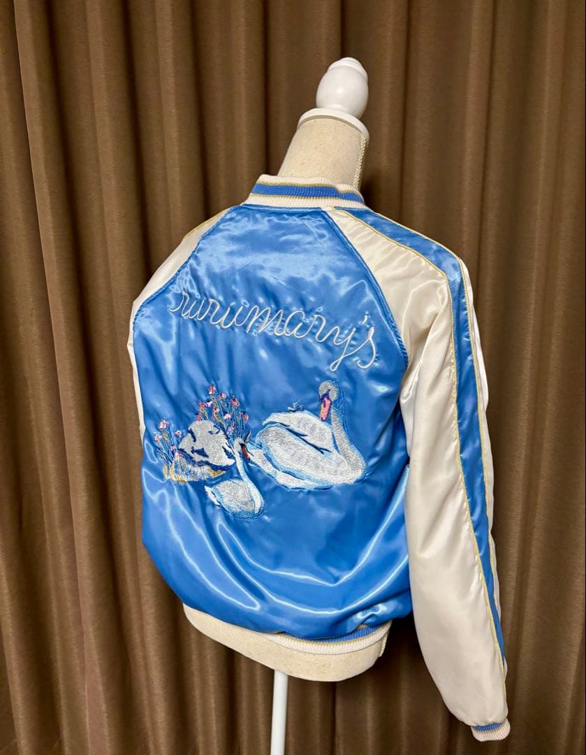 ビームス クチュール×ルル メリー花＆スワン刺繍入りスカジャン