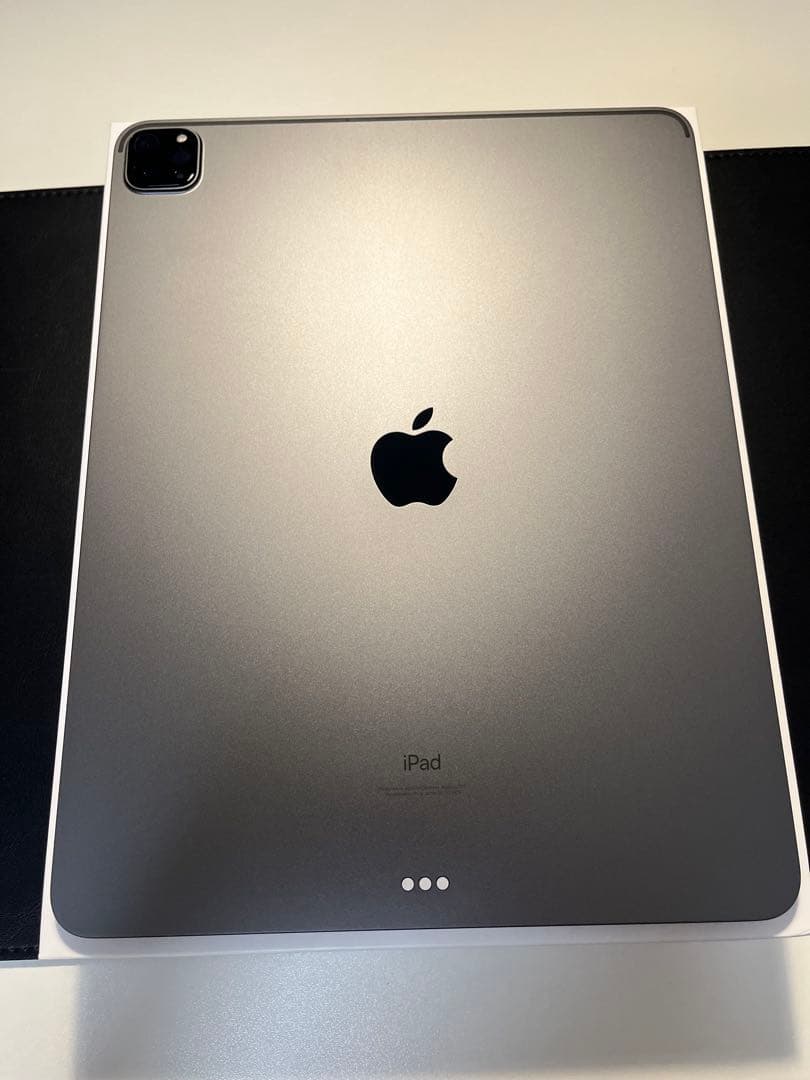 iPad Pro 12.9インチ 1TB 第5世代＋pitakaMagEZケース