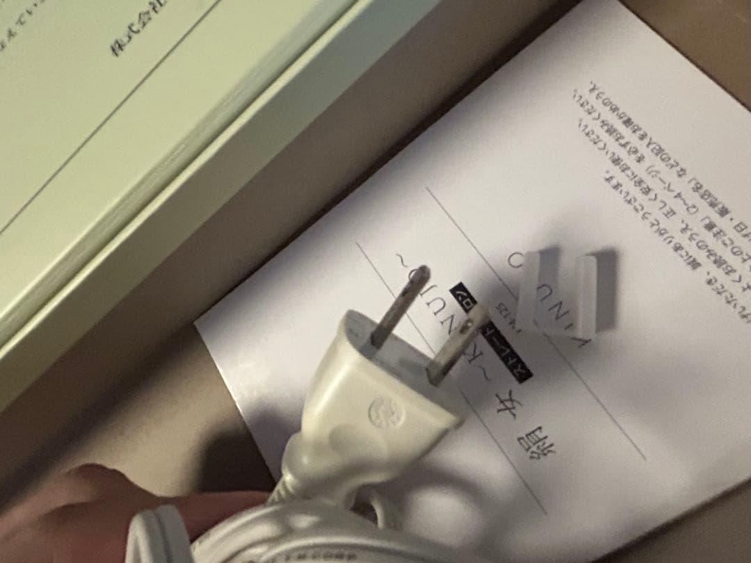 専用！ほぼ未使用＊付属品完備 KINUJO 絹女 ストレート アイロン ホワイト