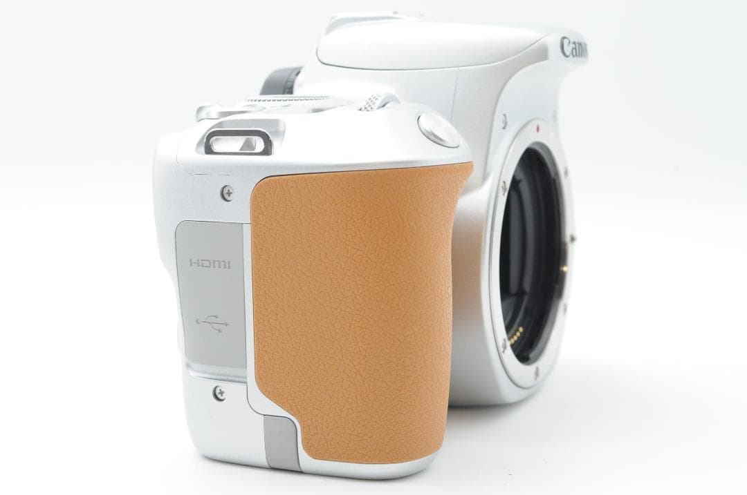 ☆新品級⑦☆ハロウィンSALE☆ Canon EOS Kiss x9 ダブル