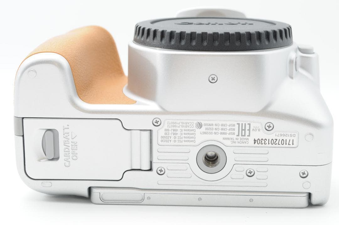 ☆新品級⑦☆ハロウィンSALE☆ Canon EOS Kiss x9 ダブル