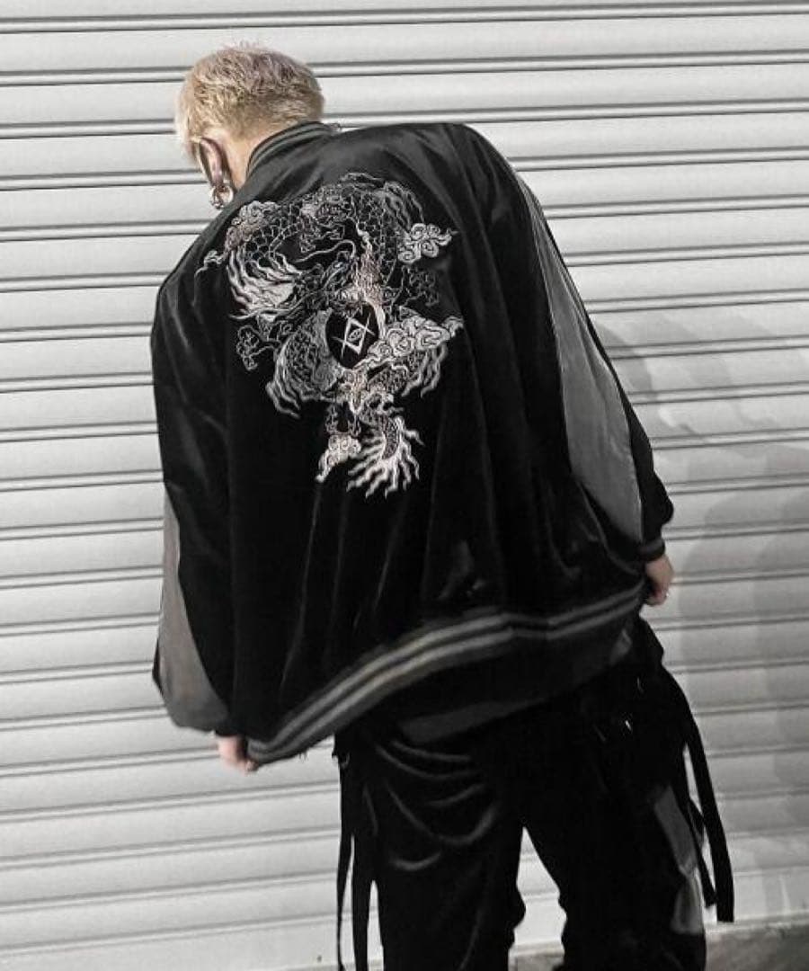 【レア】REFLEMレフレム　ドラゴン刺繍ベロアスカジャンBlack