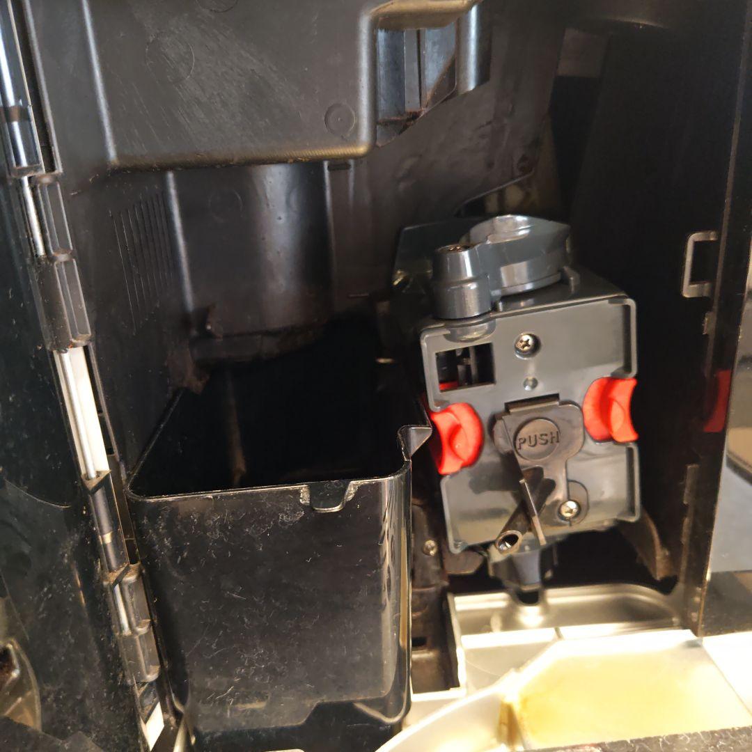 【レア・生産終了】DeLonghi Magnifica 全自動コーヒーマシン