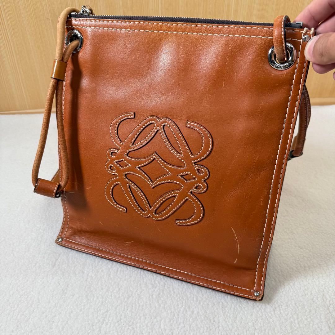 Loewe ロエベ　ショルダーバッグ　レア　アナグラム