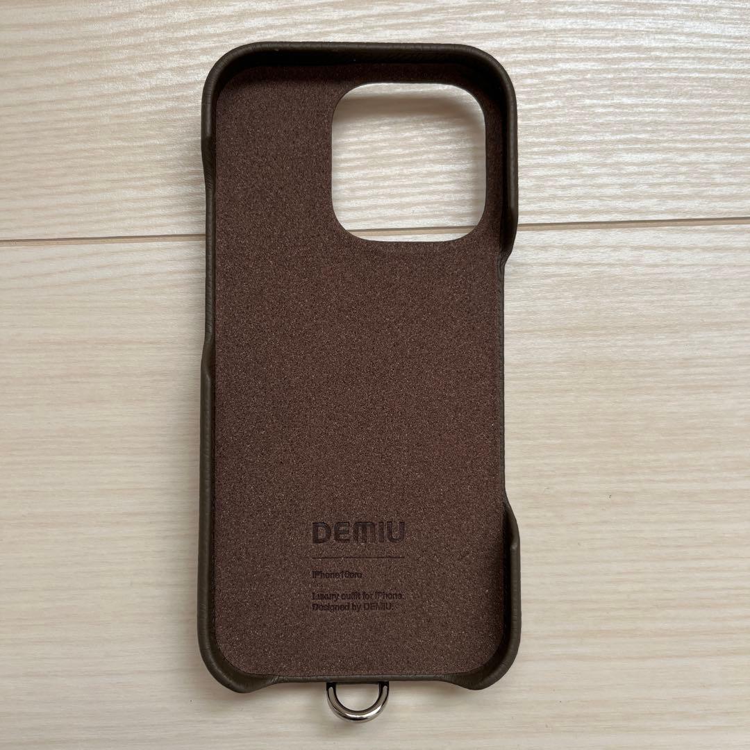 新品未使用☆DEMIU POCHE FLAT IPhone 16Pro エトープ
