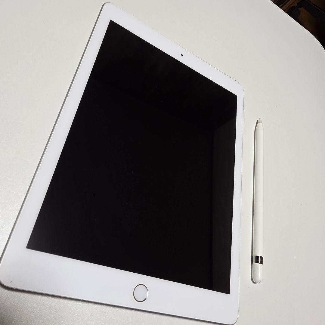 iPad第6世代（Wi-Fiモデル）32GB　Apple Pencil