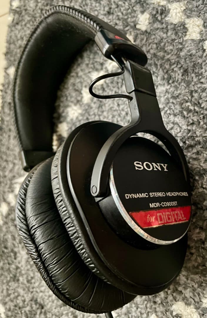 SONY MDR-CD900ST イヤーパッド新品交換済み　ヘッドフォン