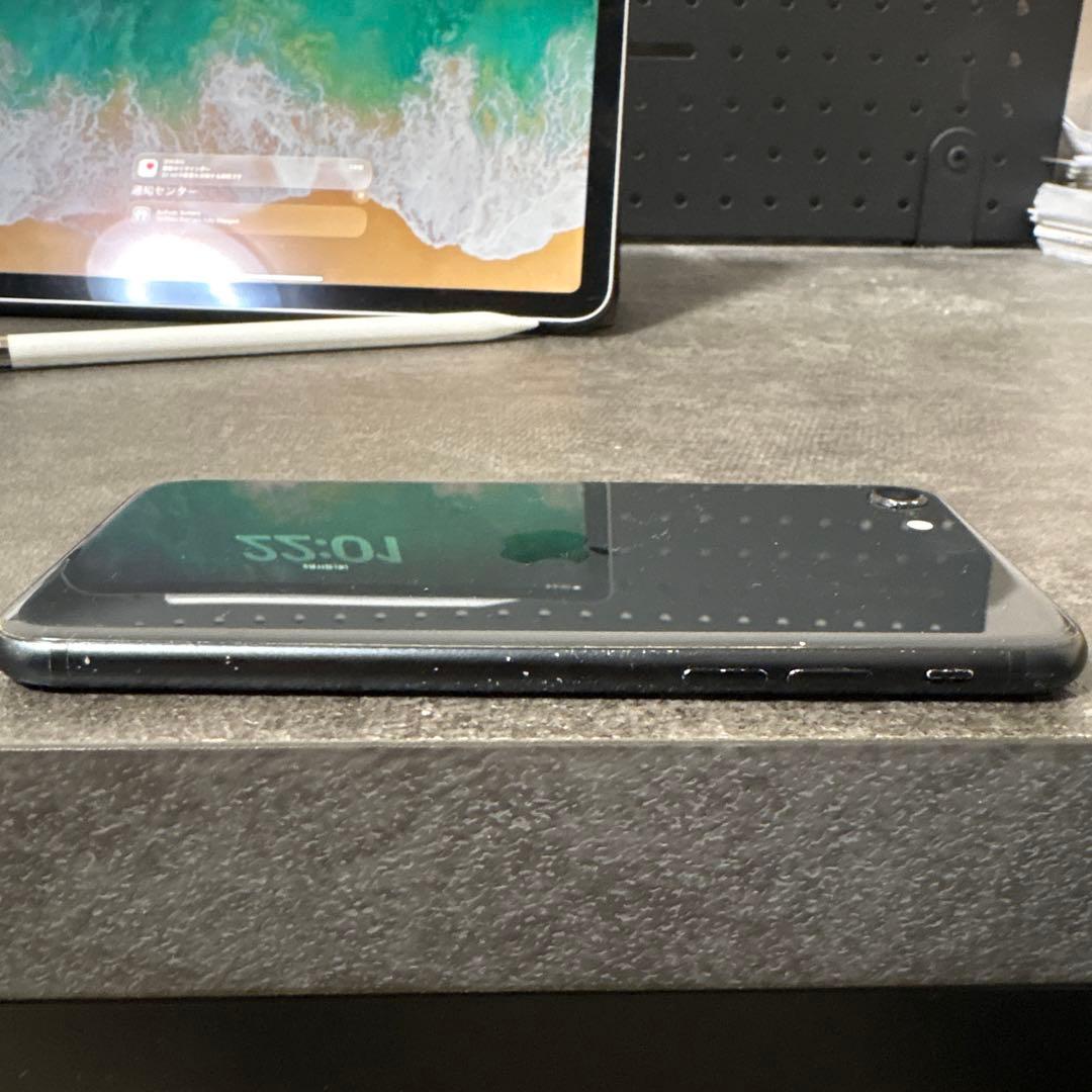 Apple iPhone SE 2 本体