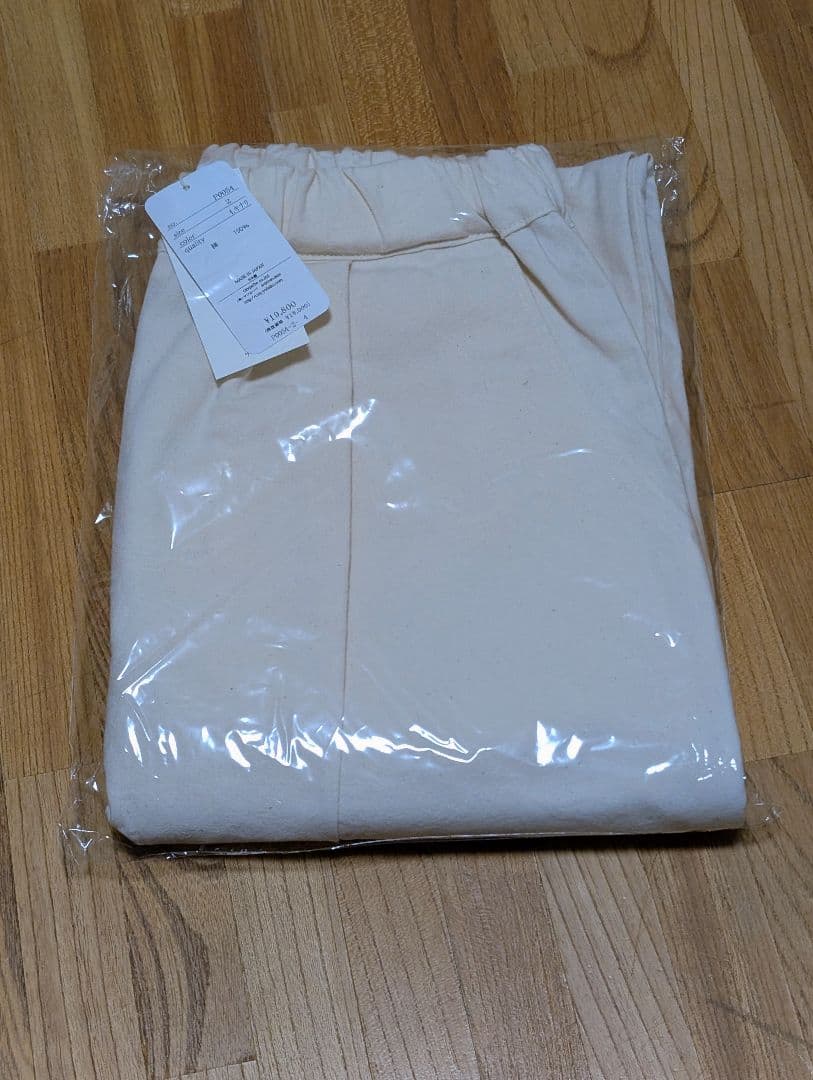 [新品未使用]yohaku 遠州織物　ストレートパンツ　サイズ2