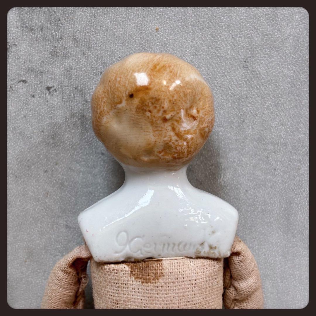 アンティーク　小さなブロンドチャイナヘッドドール ビスクドール