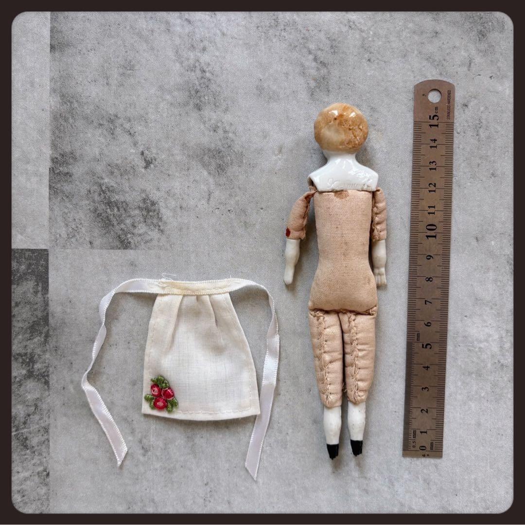 アンティーク　小さなブロンドチャイナヘッドドール ビスクドール