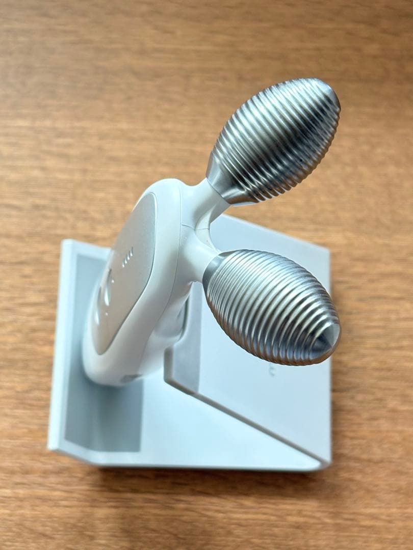 MEDICUBE AGE-R Derma EMS Shot (エージアール）