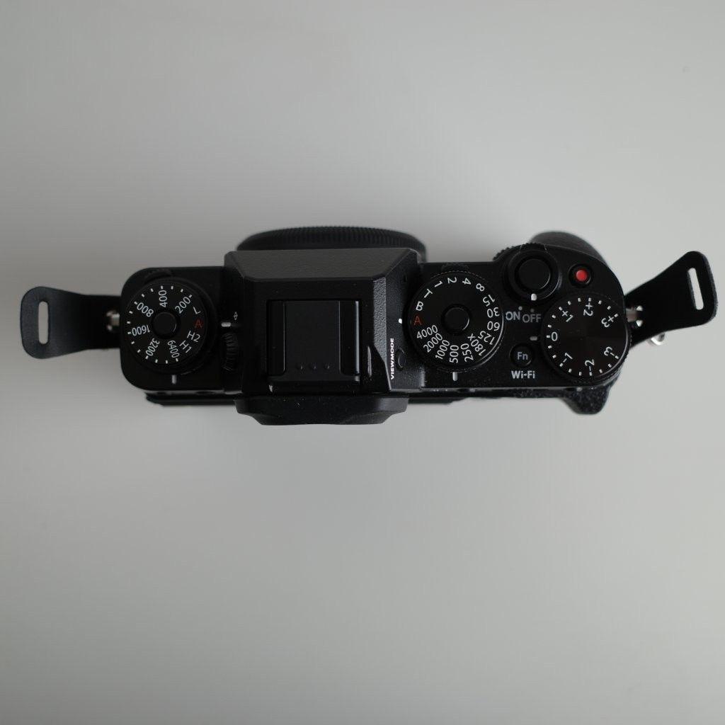 値下げ！フジフイルム FUJIFILM X-T1 ボディ ブラック（中古美品）