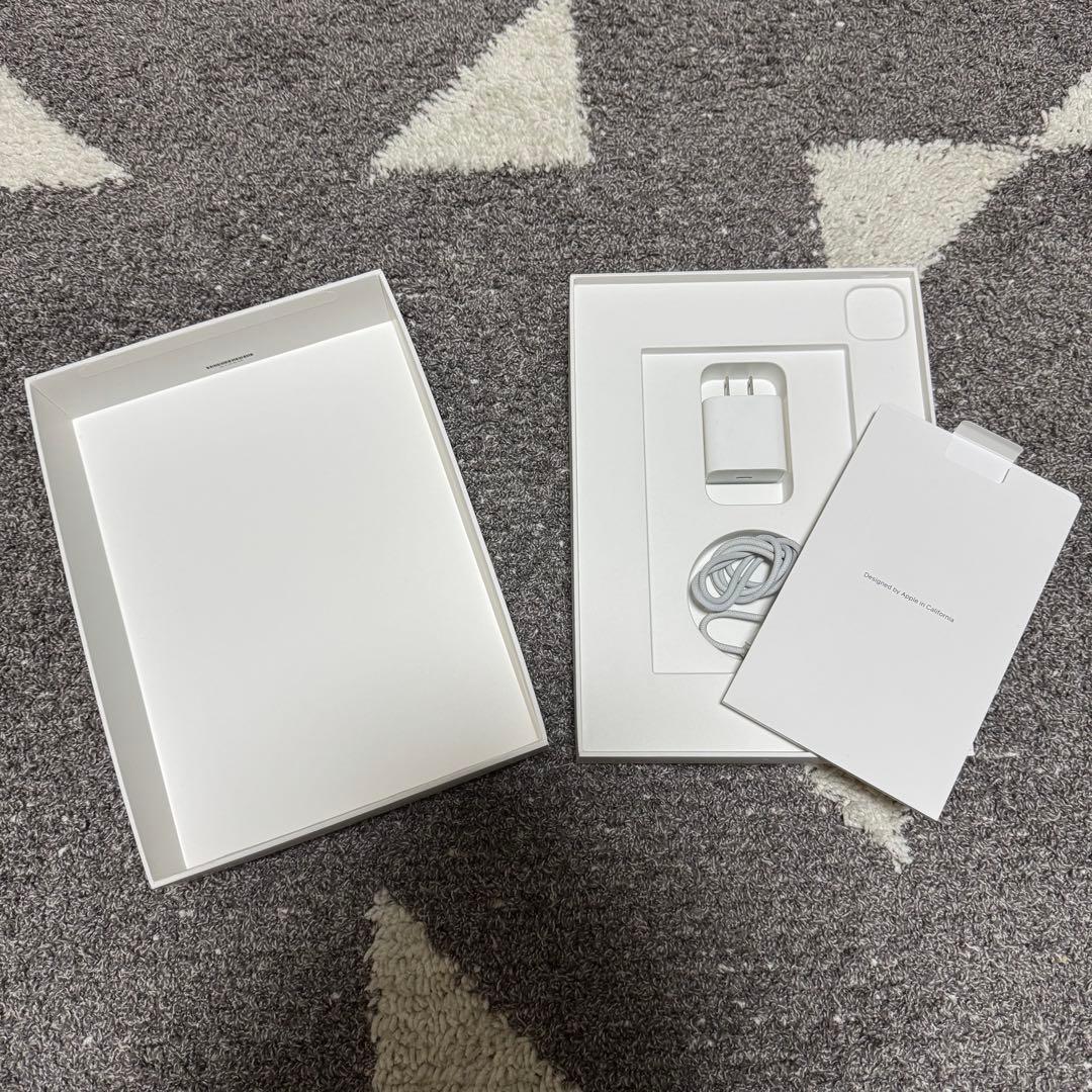 iPad Pro 11インチ 第4世代 128GB WiFiモデル 付属品あり