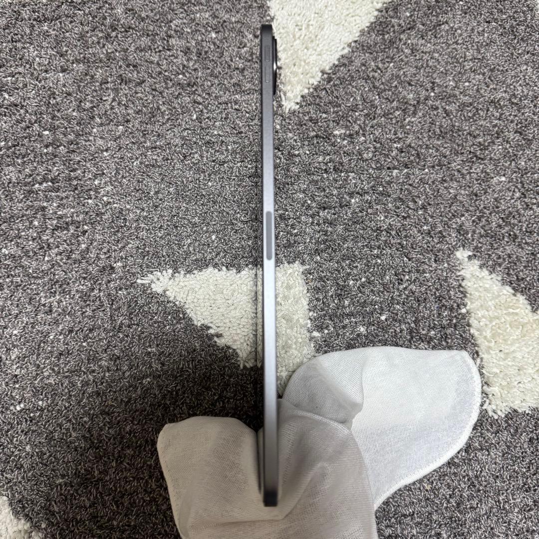 iPad Pro 11インチ 第4世代 128GB WiFiモデル 付属品あり