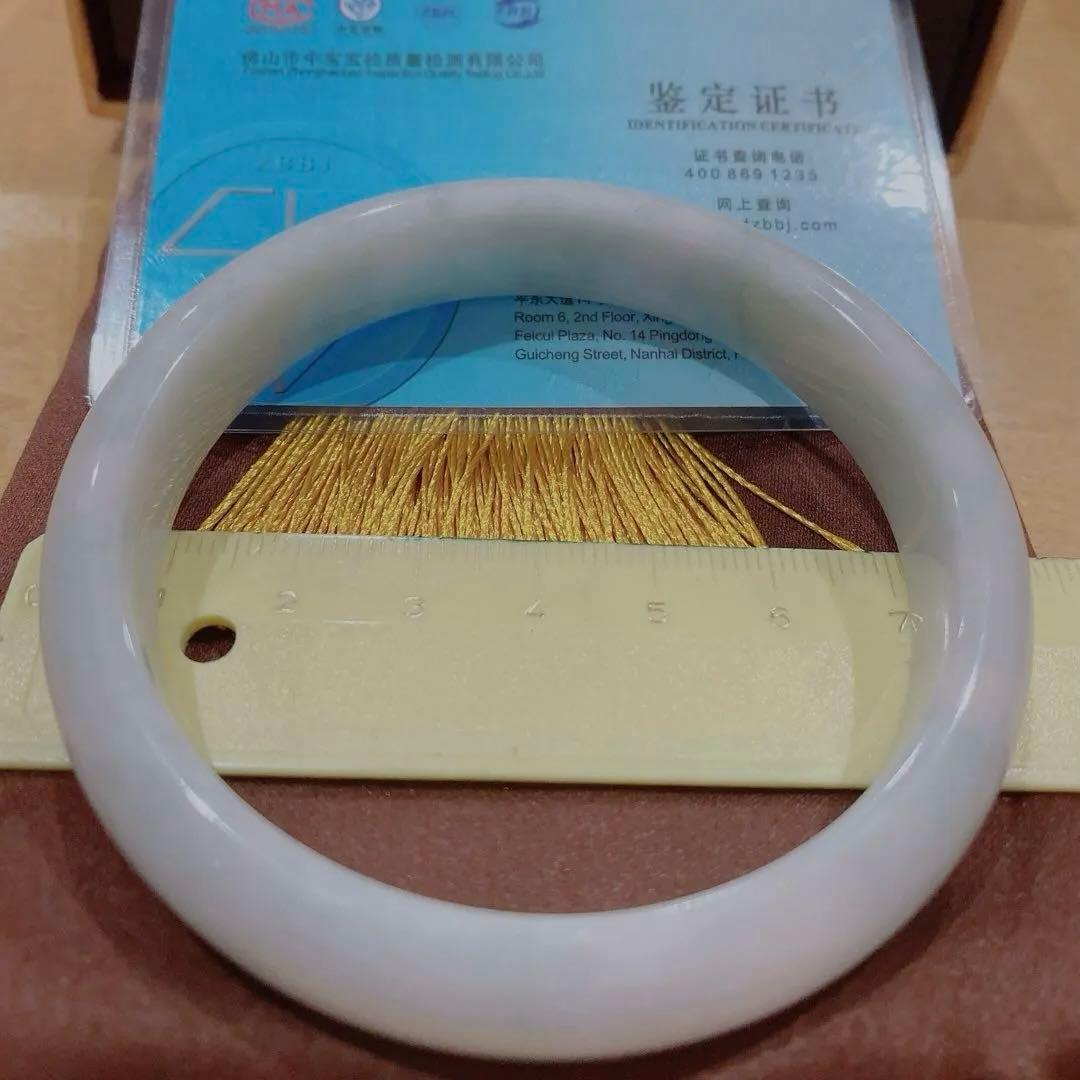 （赤字処分）【大きめサイズ】ミャンマー産 A貨 翡翠バングル本翡翠保証