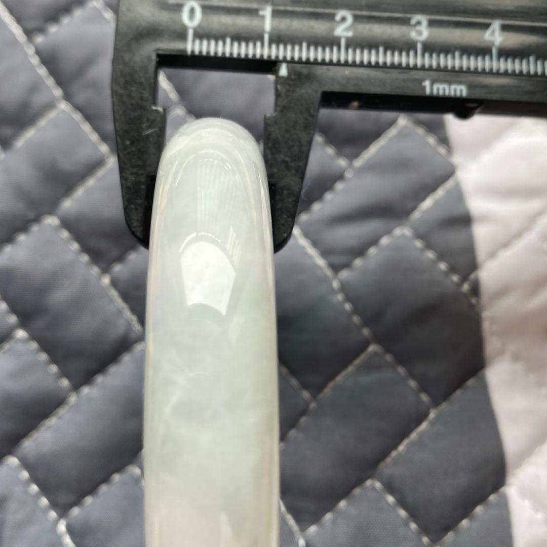 （赤字処分）【大きめサイズ】ミャンマー産 A貨 翡翠バングル本翡翠保証