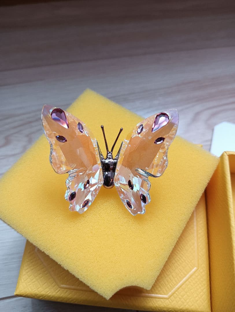 ☆スワロフスキー バタフライ 置物☆