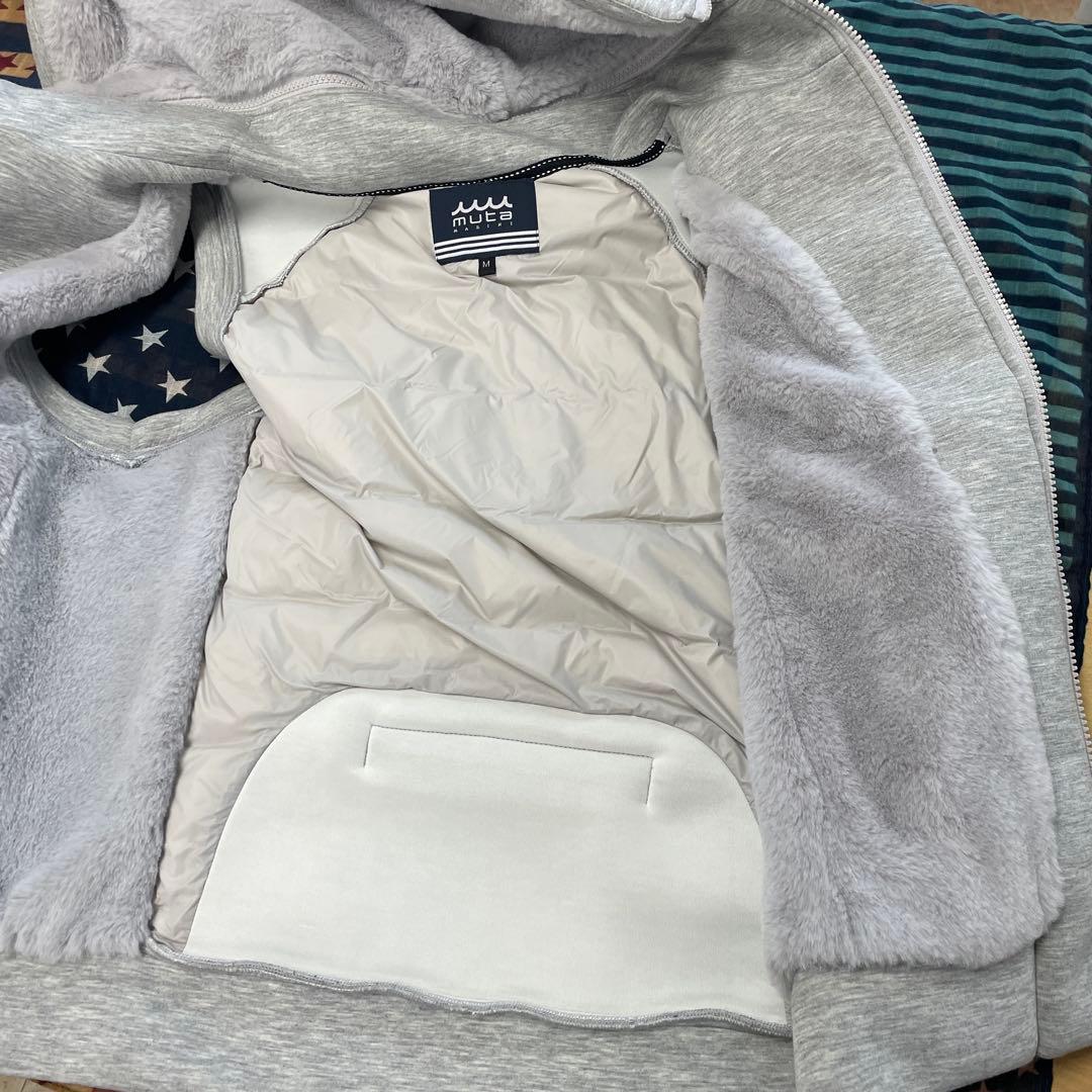 美品muta グレー フード付きベスト M