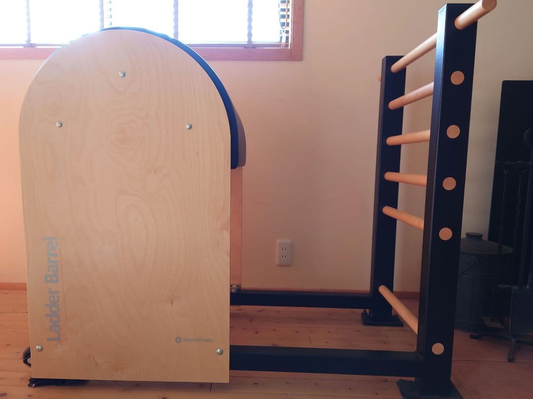 【いっちゃ】 ストットピラティス ラダーバレル