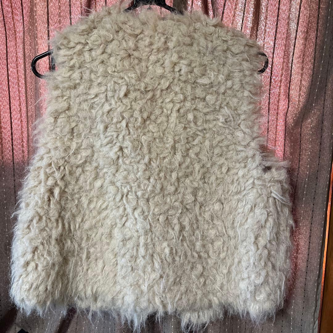 2024AW ガリャルダガランテ　フェイクファーベスト　ベージュ　フリーサイズ