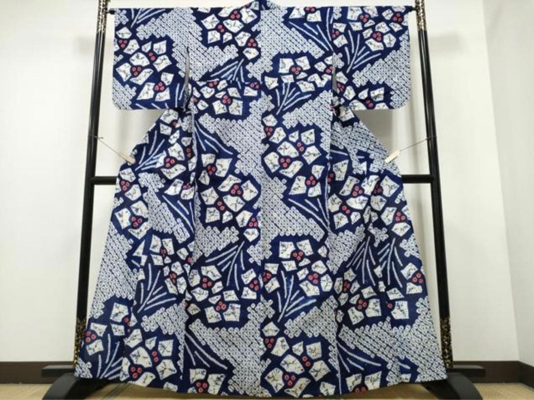 浴衣◆美品◆有松鳴海絞り 手縫い 青 花柄 身丈162.5 裄65.5 洗濯済み