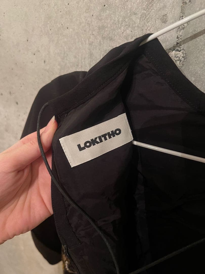 LOKITHO 花柄刺繍ワンピース