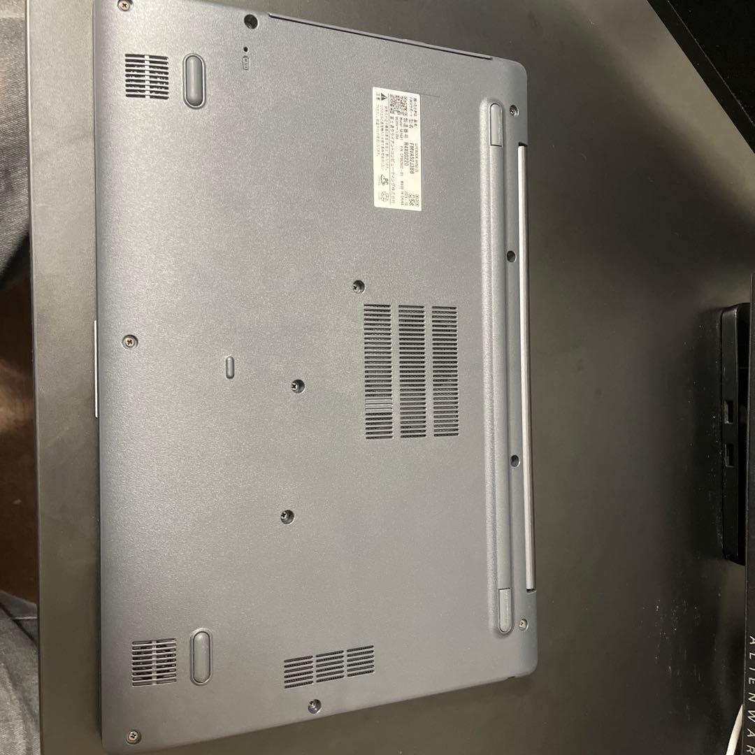 【極美品】ノートパソコン 富士通FMV LIFEBOOK FMVA52J3BB