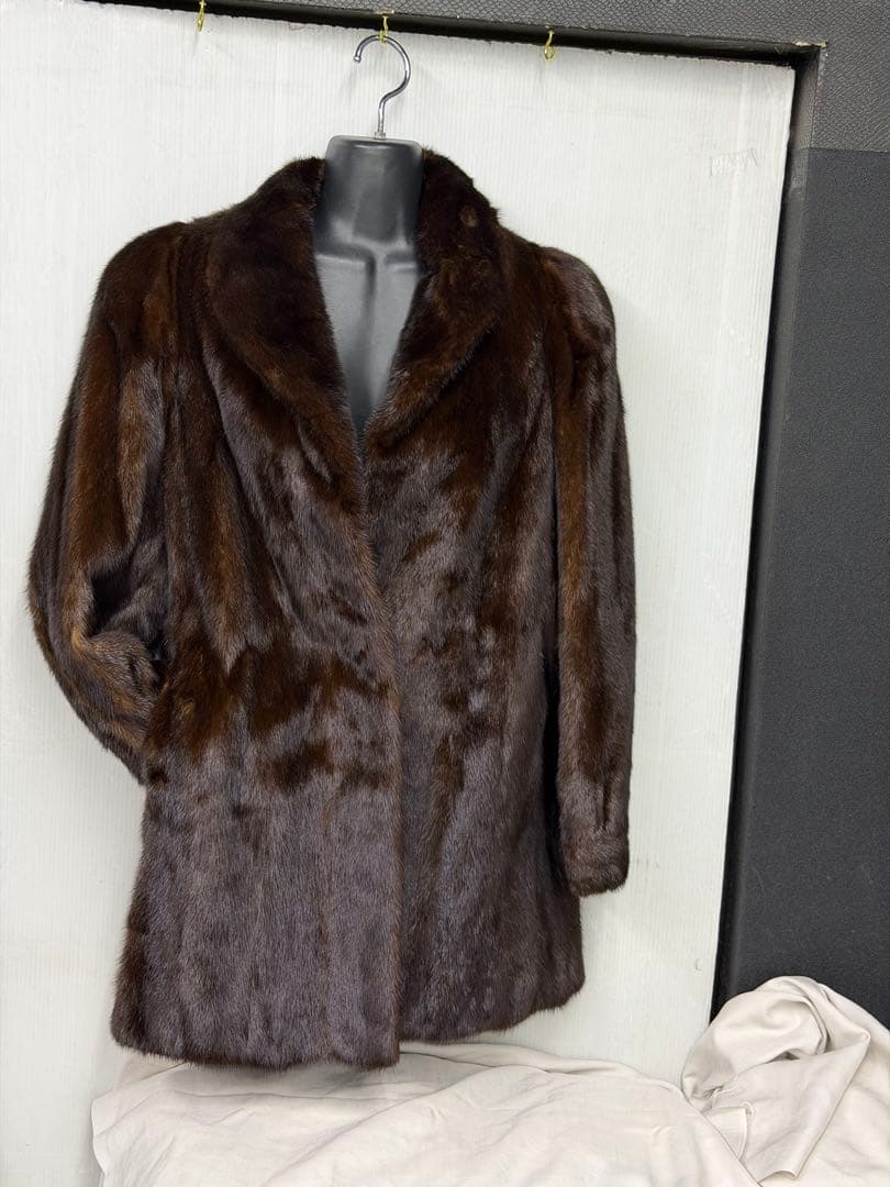 美品　金のSAGA MINKブラウン毛皮コート