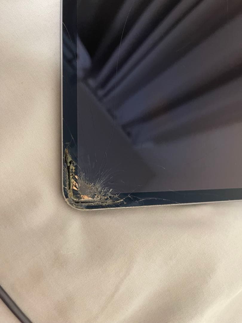 iPad Pro 11インチ (第3世代) スペースグレー【ジャンク品】