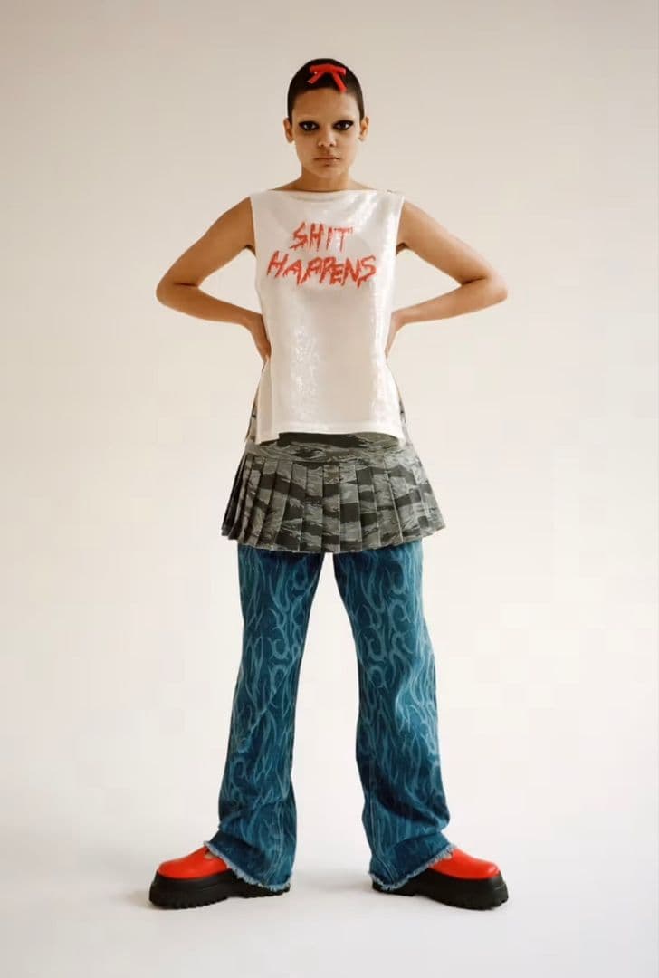 スカート ASHLEY WILLIAMS CAMO PLEAT MICRO SKIRT