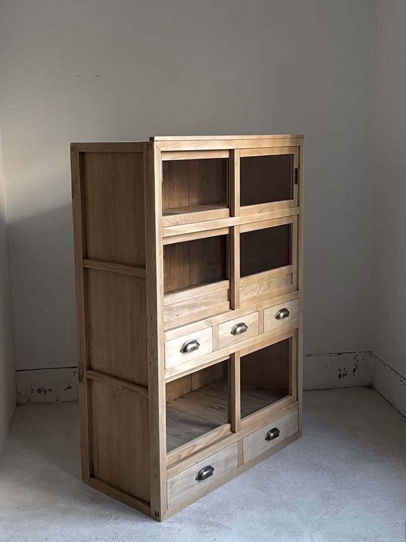 古いガラス戸棚　食器棚　レトロ　水屋　アンティーク　古道具