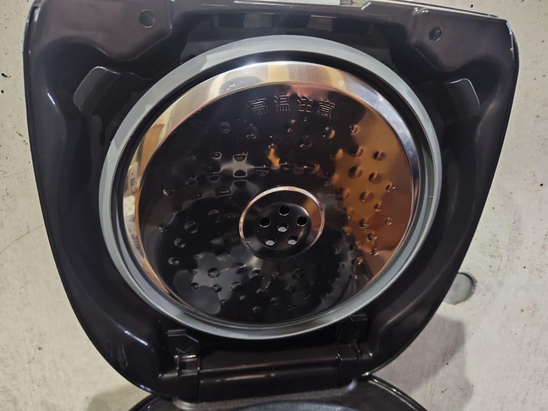 2024年製 TIGER IH炊飯器 JPW-D100 5.5合炊き ブラウン