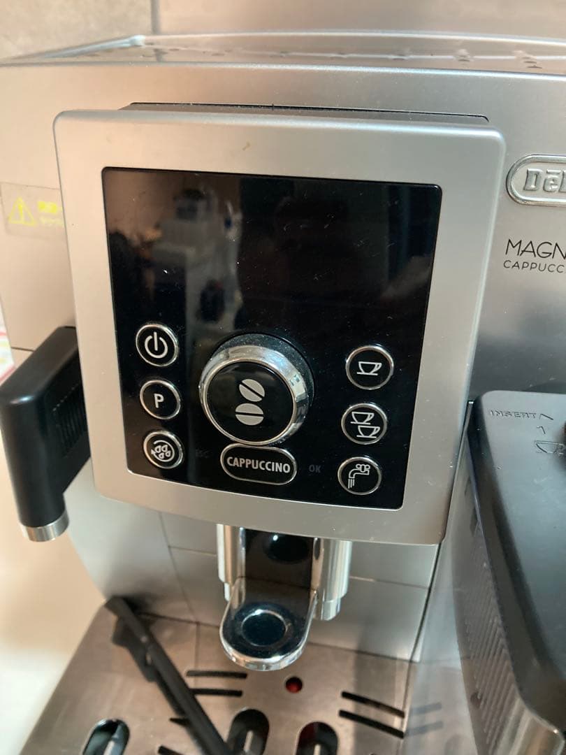 k*a様 デロンギ　マグニフィカSカプチーノ　全自動エスプレッソマシン　ECAM