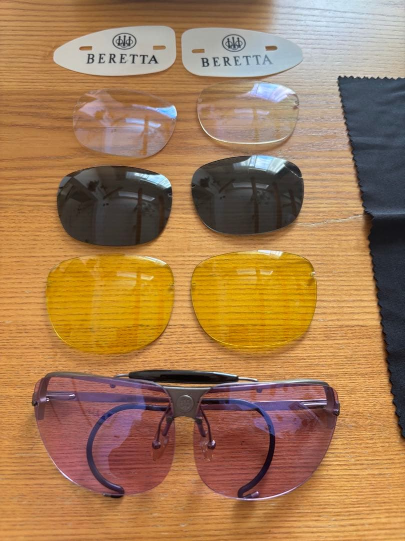 ゆーじぃー　射撃シューティングBERETTA サングラス 交換レンズ付き