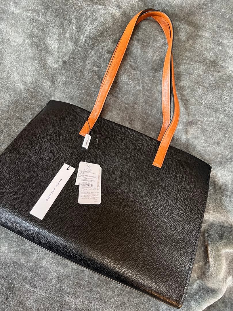 MARC JACOBS トートバッグ 黒/白/茶 値下げ