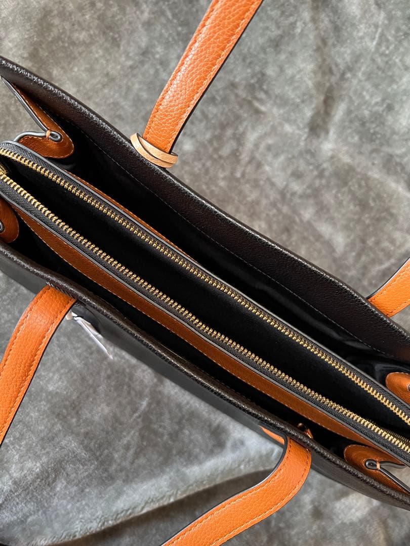 MARC JACOBS トートバッグ 黒/白/茶 値下げ