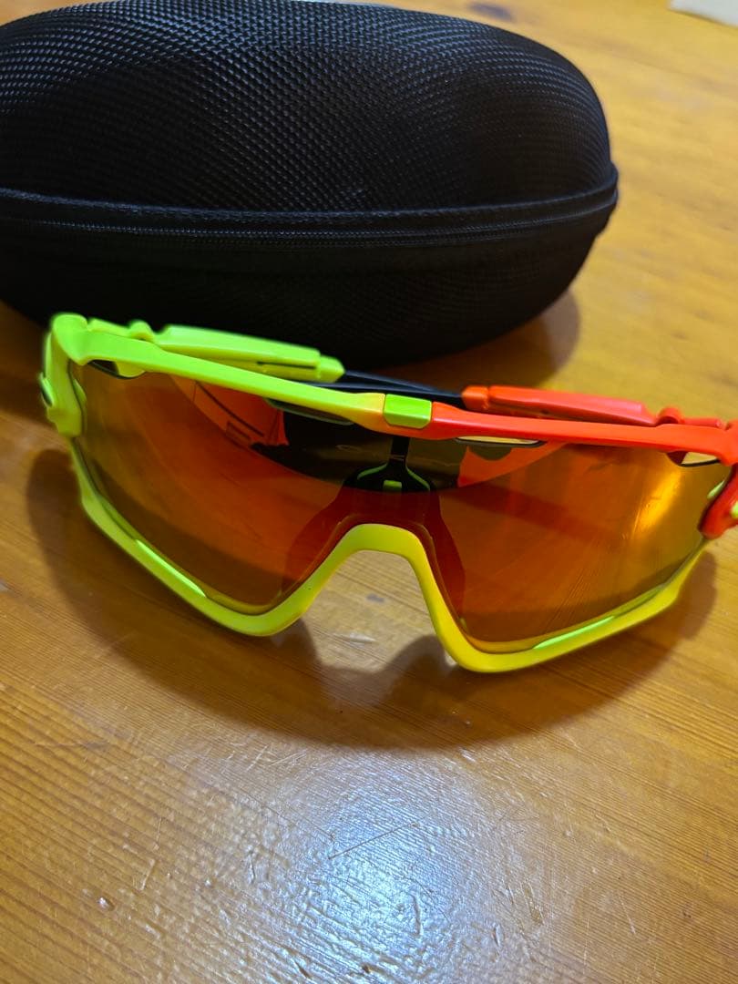 オークリー Jawbreaker