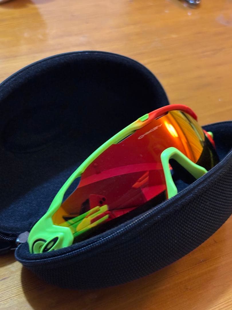 オークリー Jawbreaker