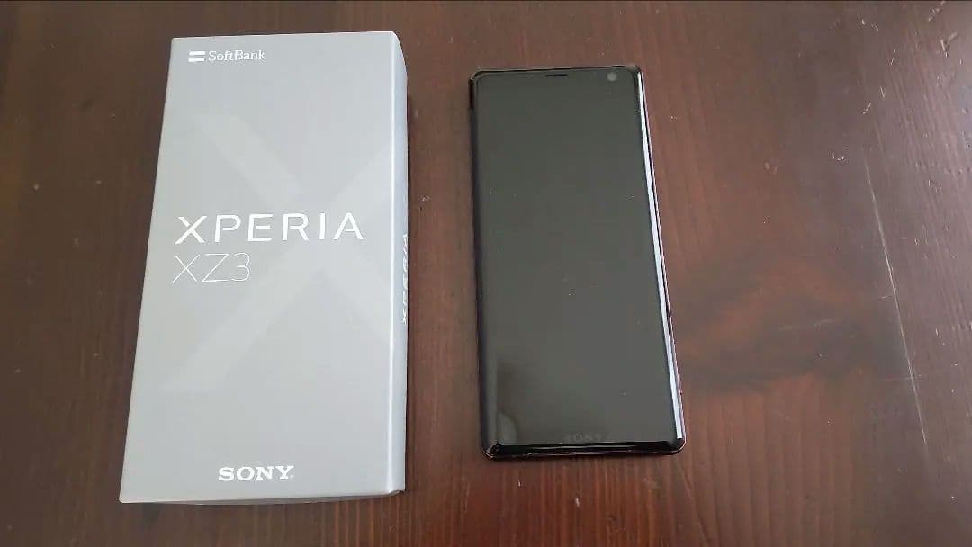 Xperia XZ3 RED　SIMロック解除済