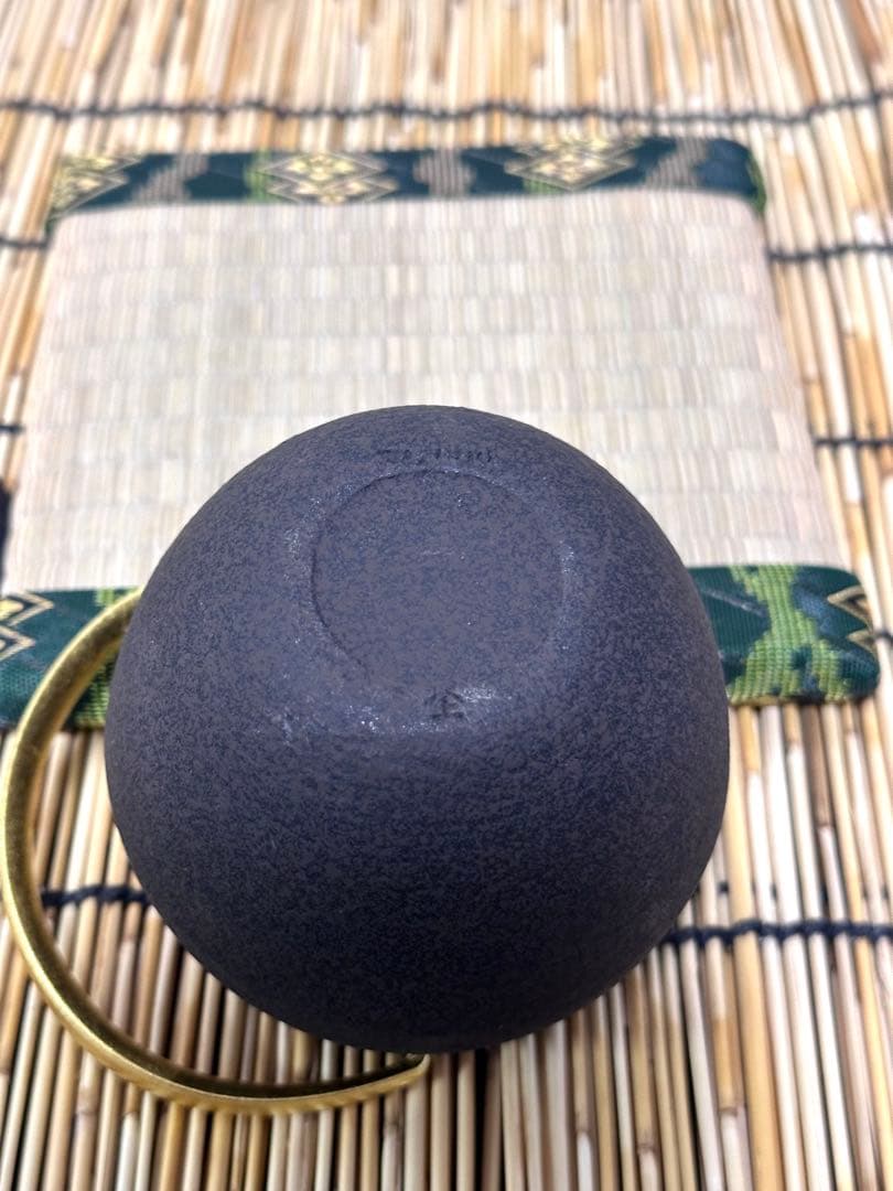 新品　菊地保寿堂　奥山清行デザイン　和鉄ポット　まゆSS 鉄急須　南部鉄瓶