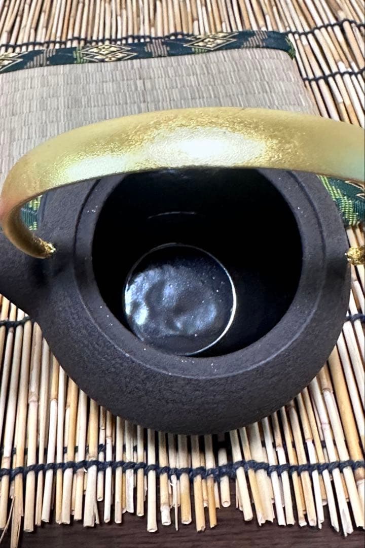 新品　菊地保寿堂　奥山清行デザイン　和鉄ポット　まゆSS 鉄急須　南部鉄瓶