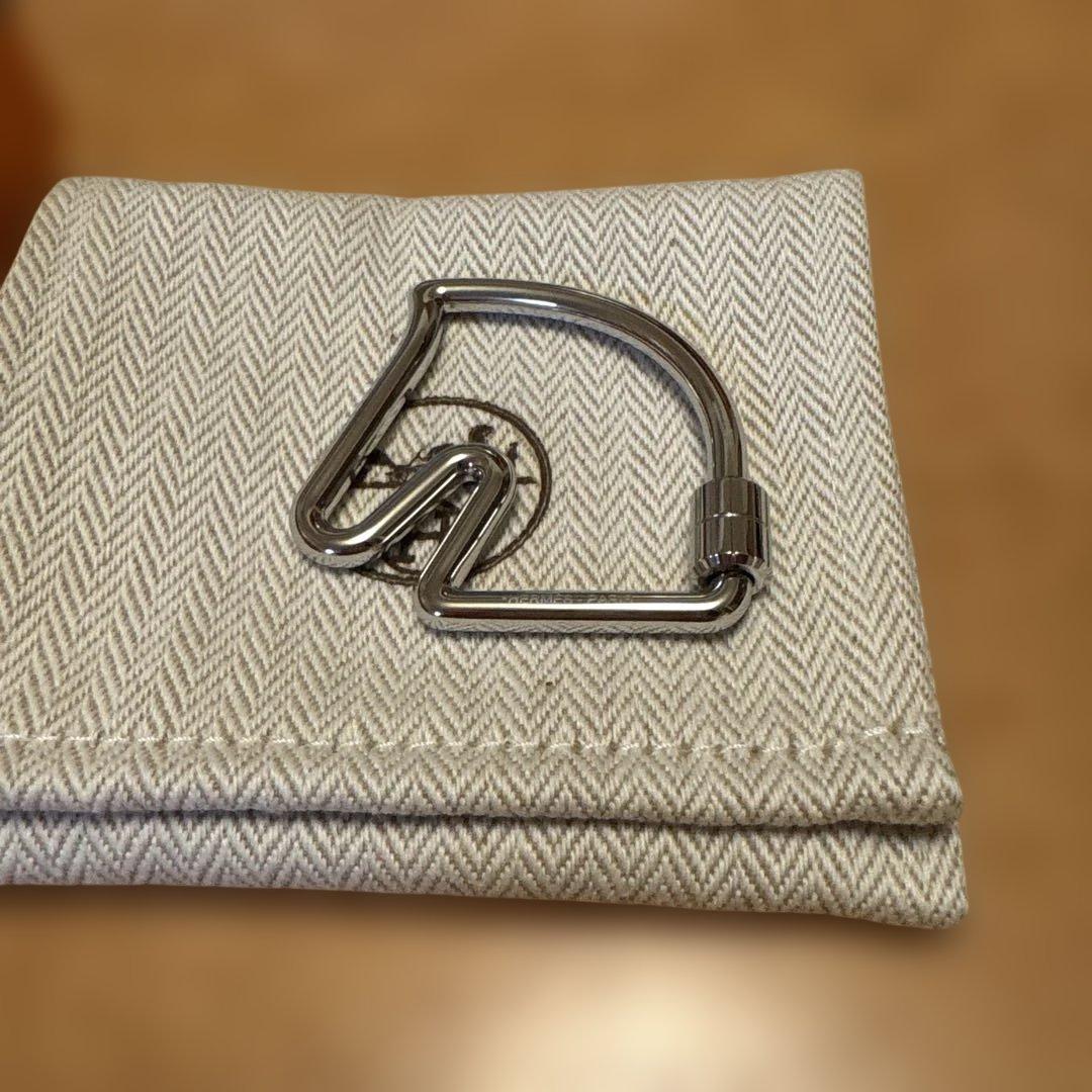 HERMES シルバー キーホルダー　ウマ